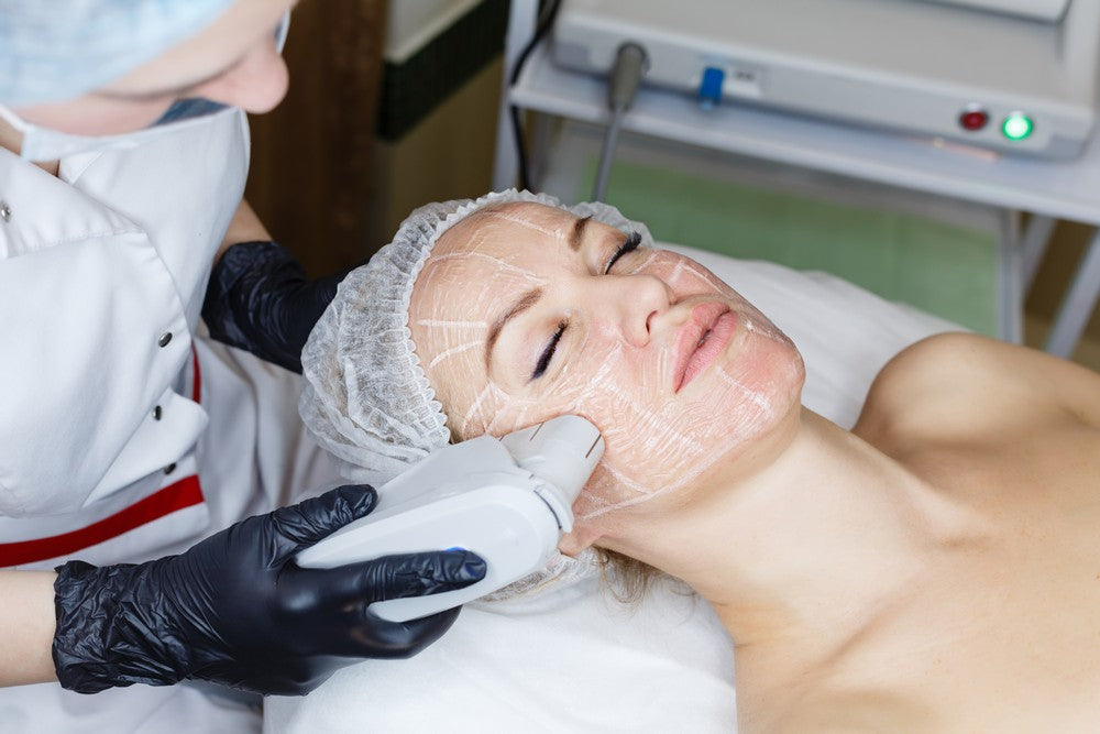 HIFU High Intensity Focused Ultrasound: Full Face and Neck