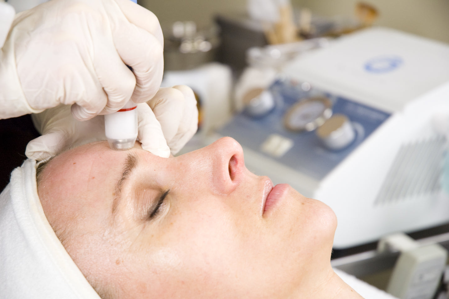 Hydro Micro-dermabrasion (All Skin Types)